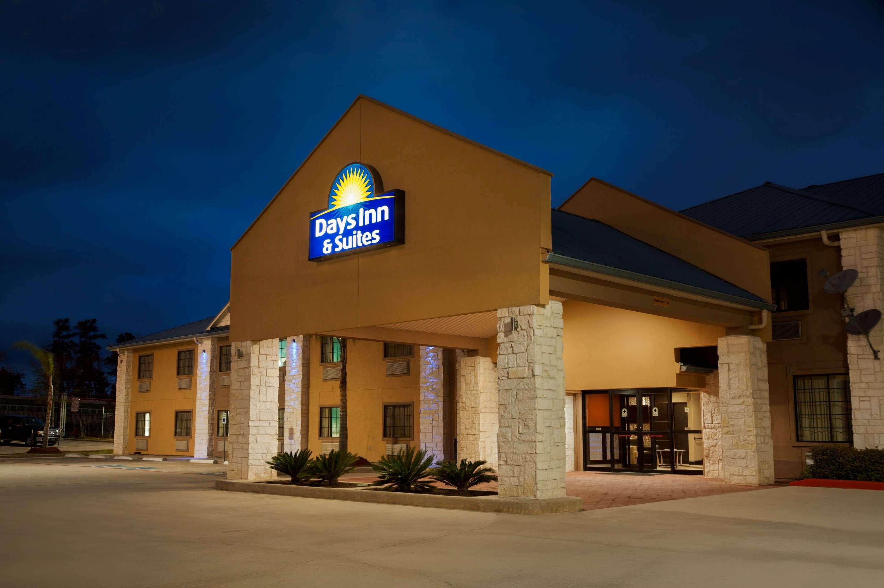 Days Inn & Suites By Wyndham Conroe North Exterior foto